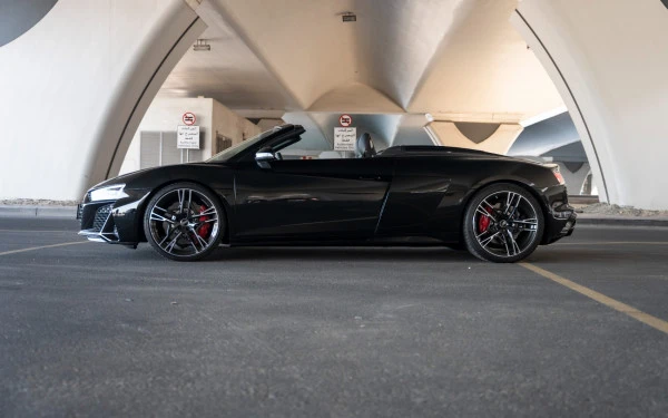  Black Audi R8 Spyder Photo 