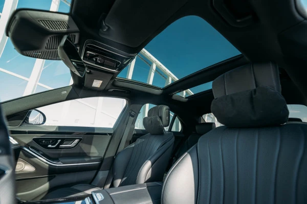  Black Mercedes S500 Photo 