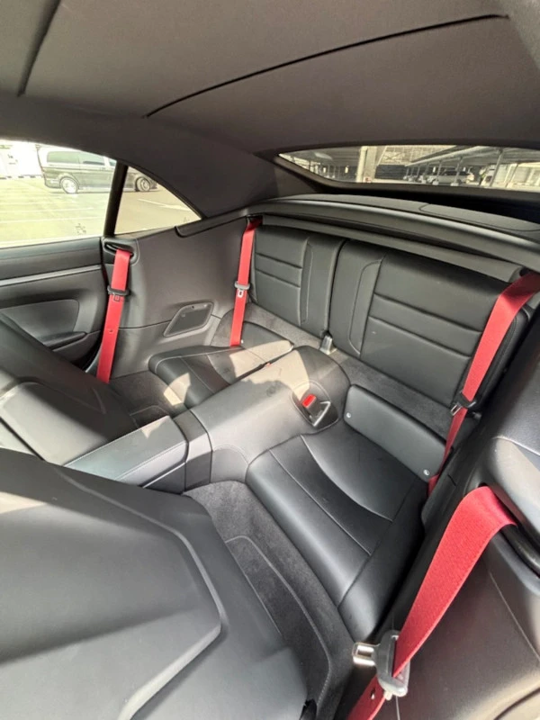  Red Porsche 911 / Carrera Photo 