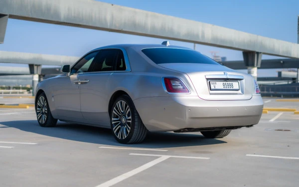  Silver Grey Rolls Royce Ghost Photo 